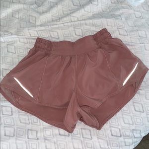 pink/mauve lululemon hotty hots